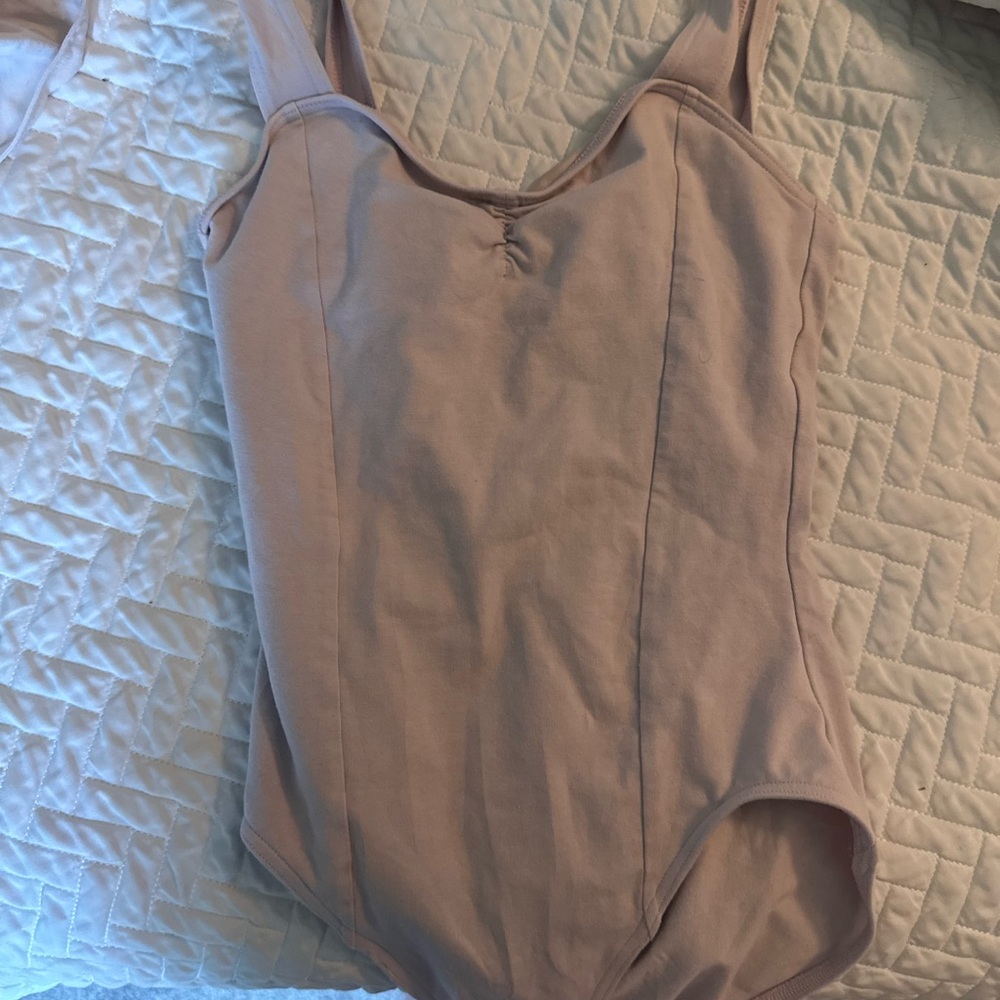 Capezio Pink Bodysuit Classic Scoop Neck One Piece medium